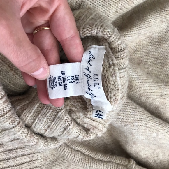 Sweater - Picture 7 of 7